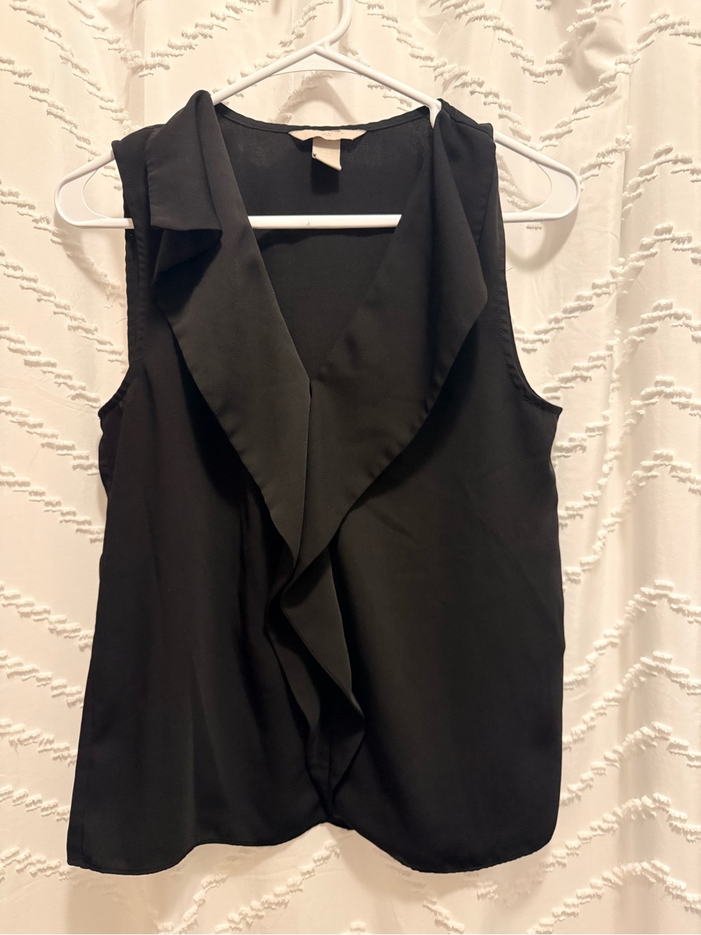 H&M Black Ruffle Front Sleeveless Camisole - Picture 1 of 2